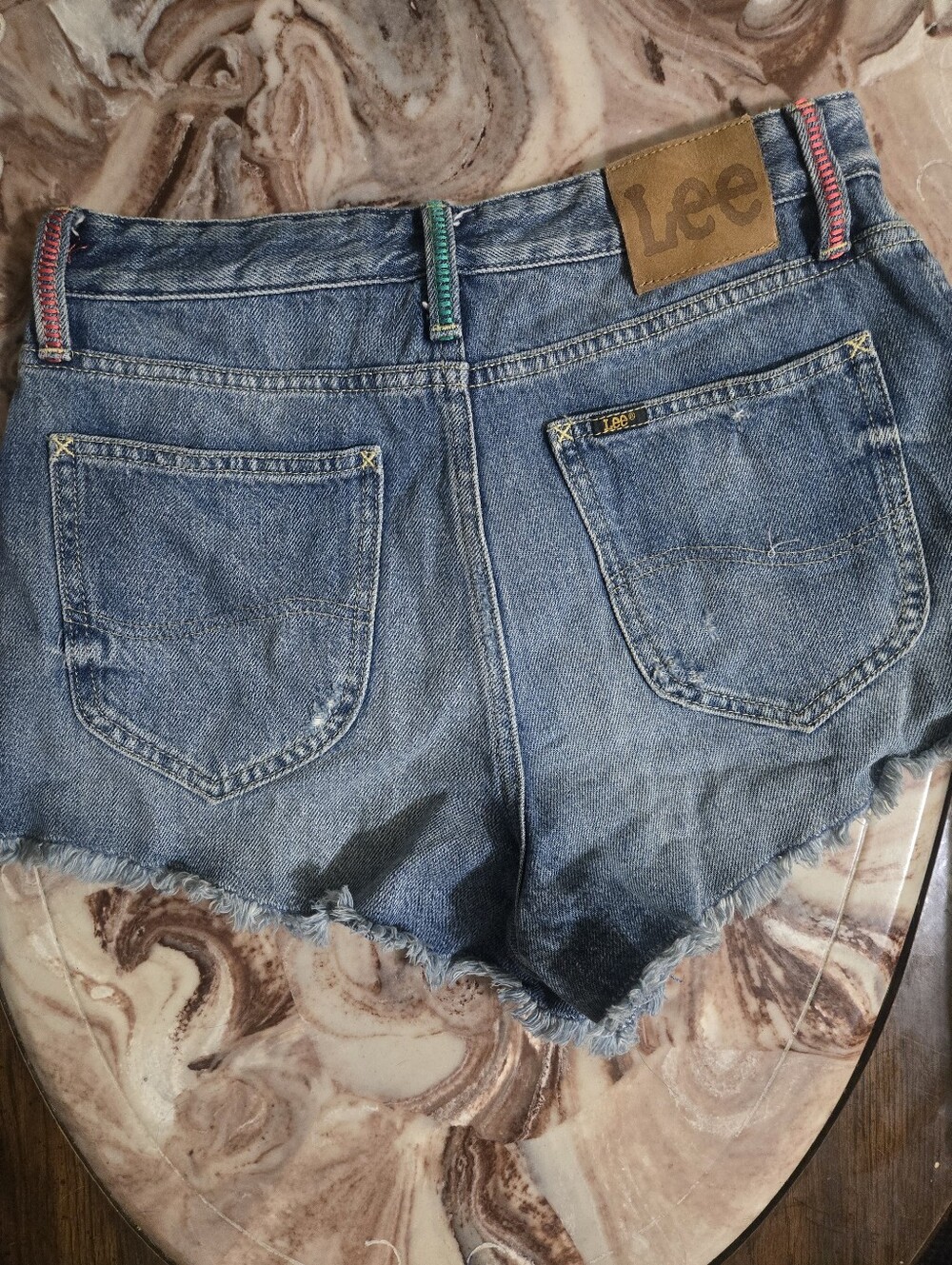 LEE SHORTS - Picture 2 of 4